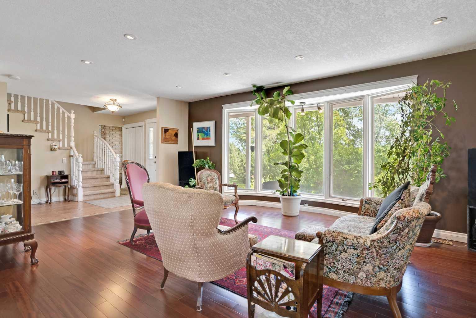 Property Photo: 56053 Ridgeview Drive E AB T1S 5A9