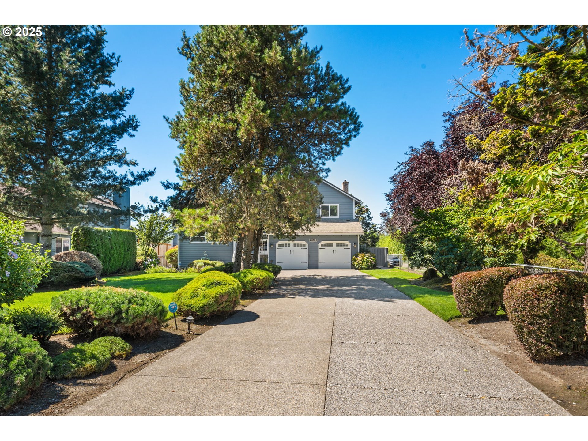 Property Photo: 20106 NE Interlachen Ln OR 97024