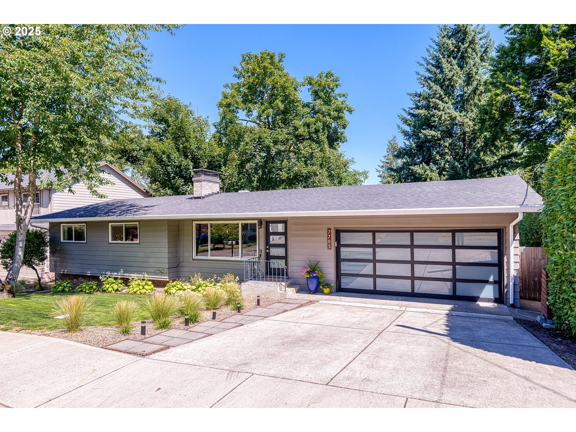7785 SW Landau St  Portland OR 97223 photo