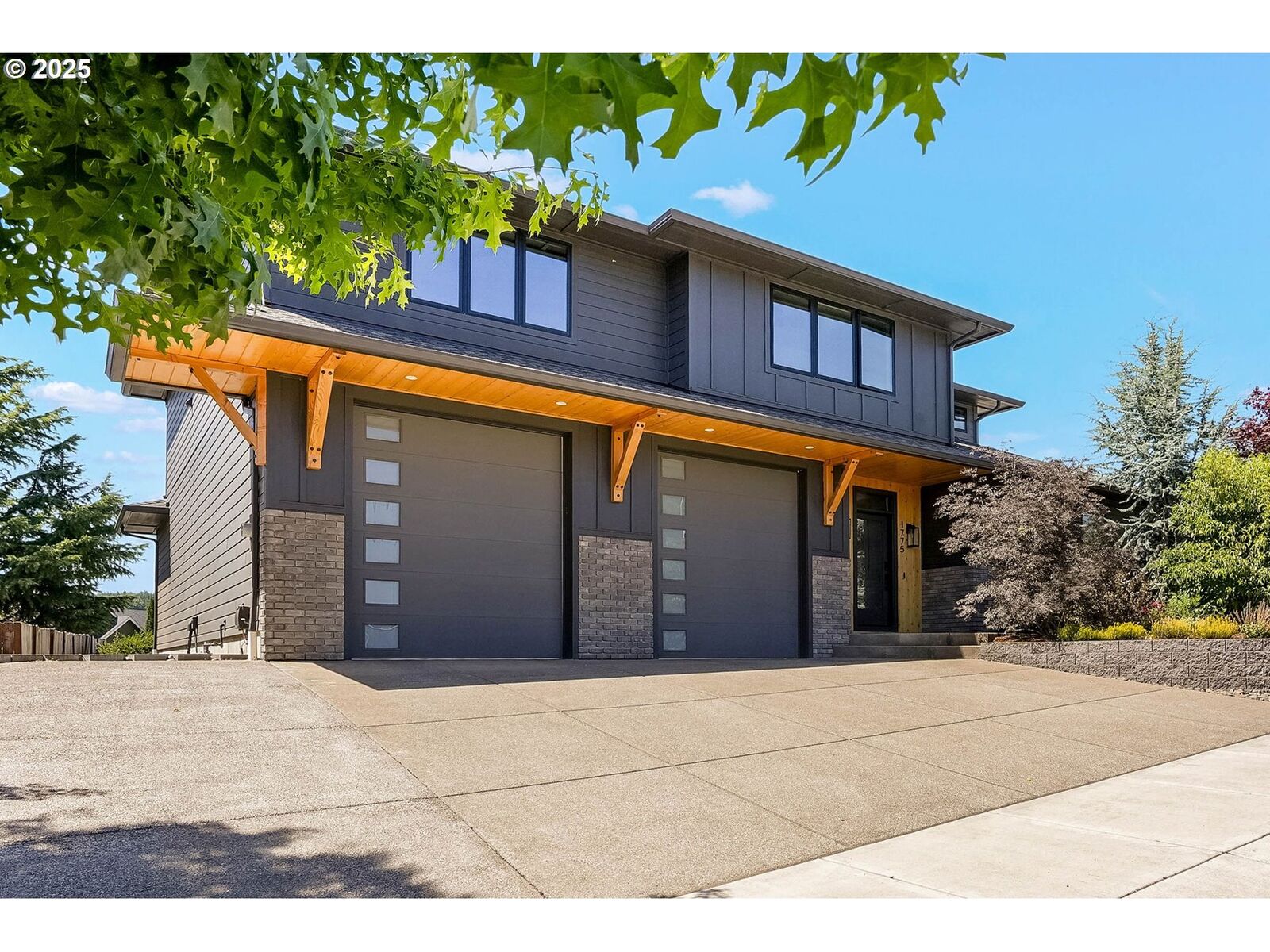 Property Photo:  1775 NW Titan Dr  OR 97304 