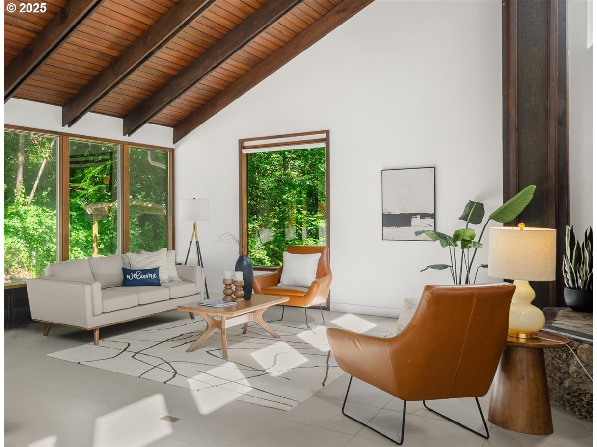 Property Photo: 9335 NW Roseway Ave OR 97231