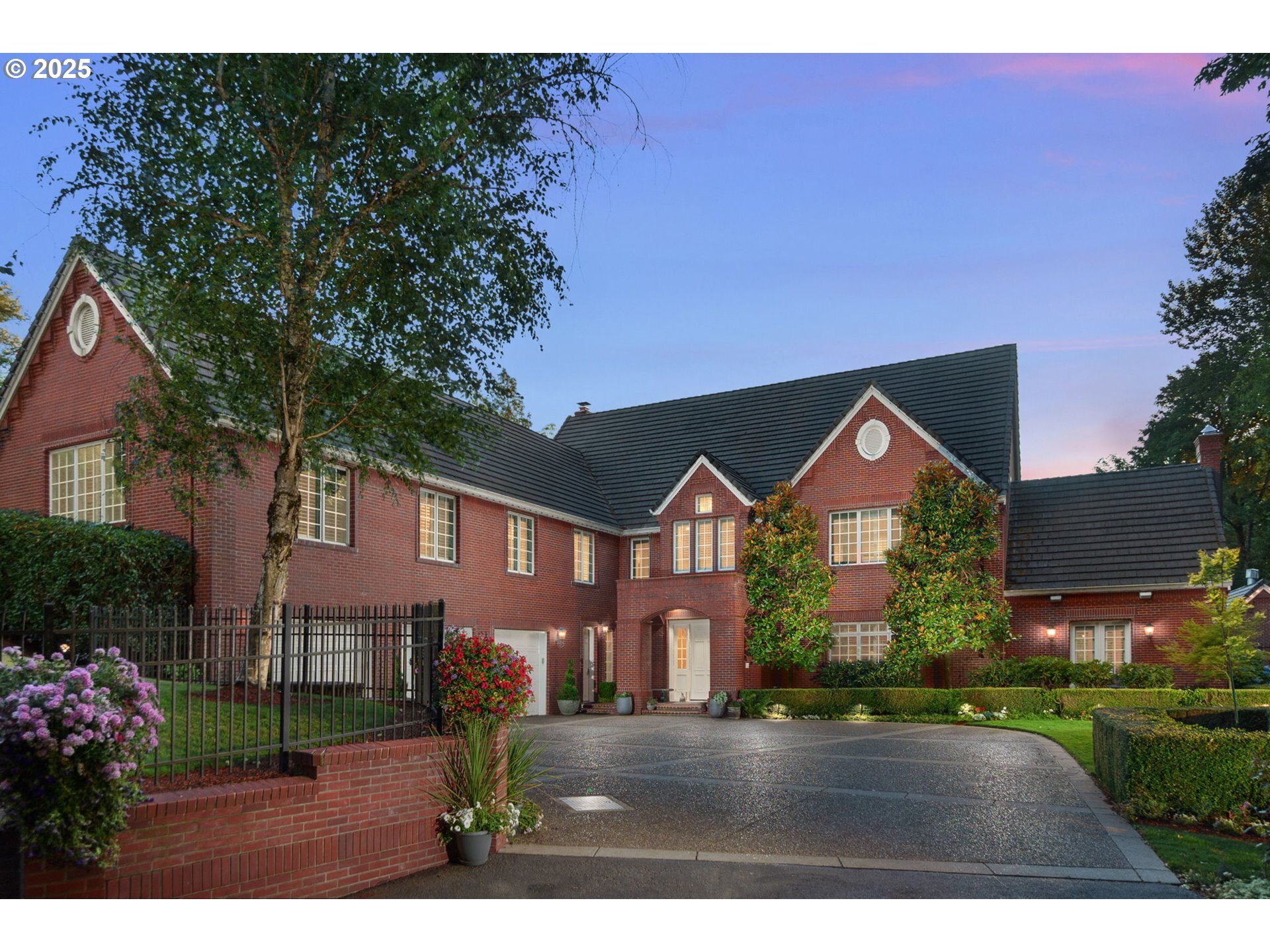 Property Photo:  7915 NW Gales Ridge Ln  OR 97229 