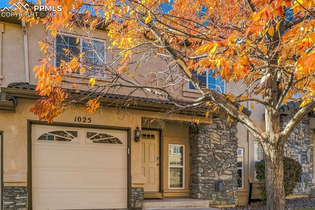 Property Photo: 1025 Cheyenne Villas Point CO 80906