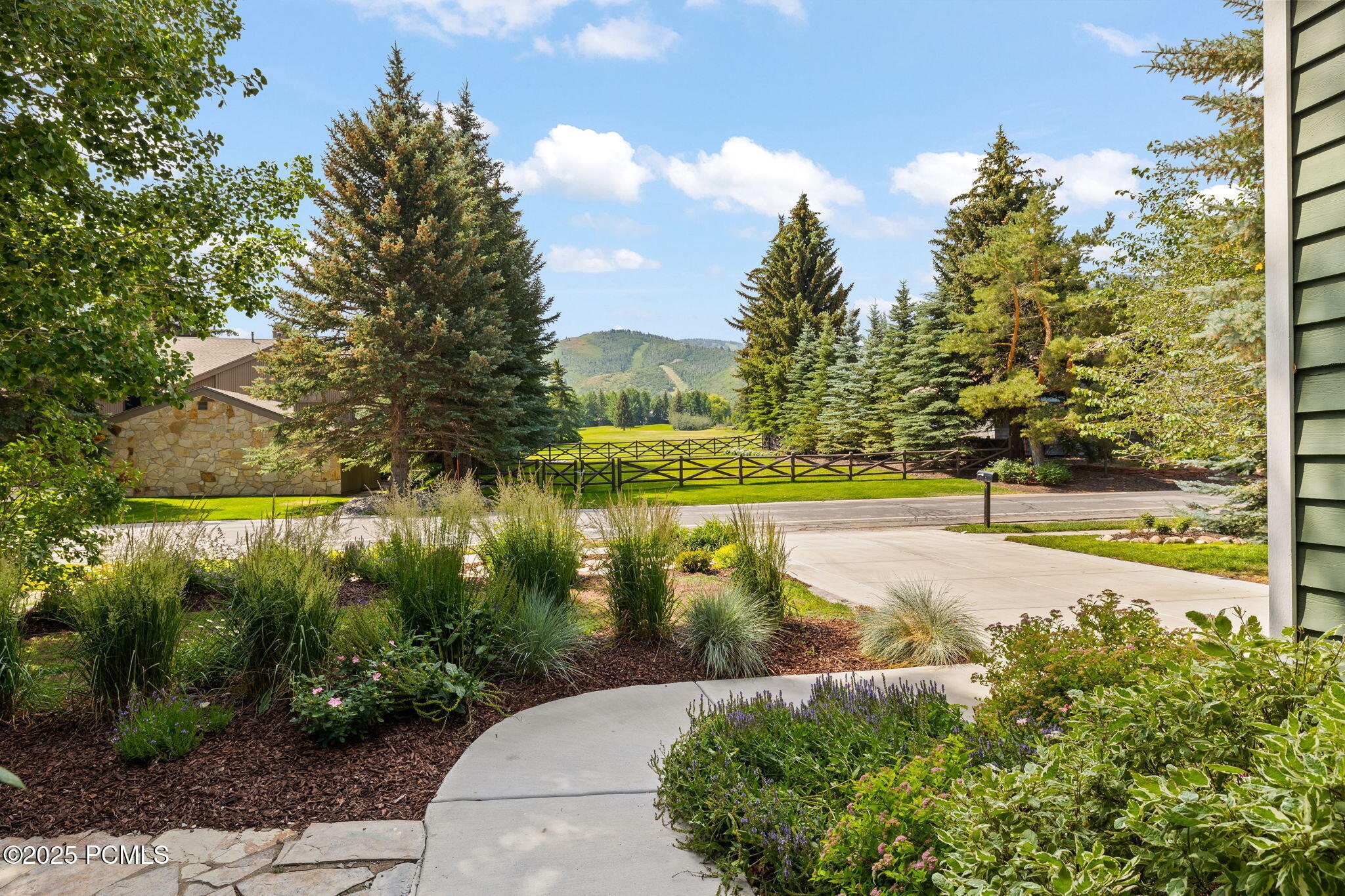 Property Photo: 6 Payday Drive UT 84060