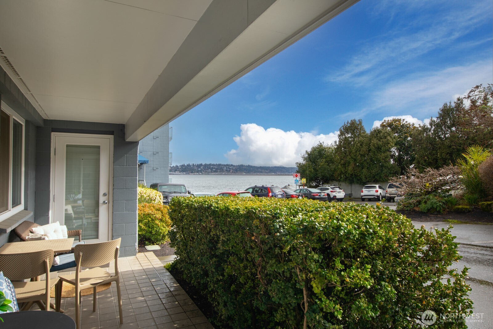 Property Photo: 720 Lakeside Avenue S 103 WA 98144