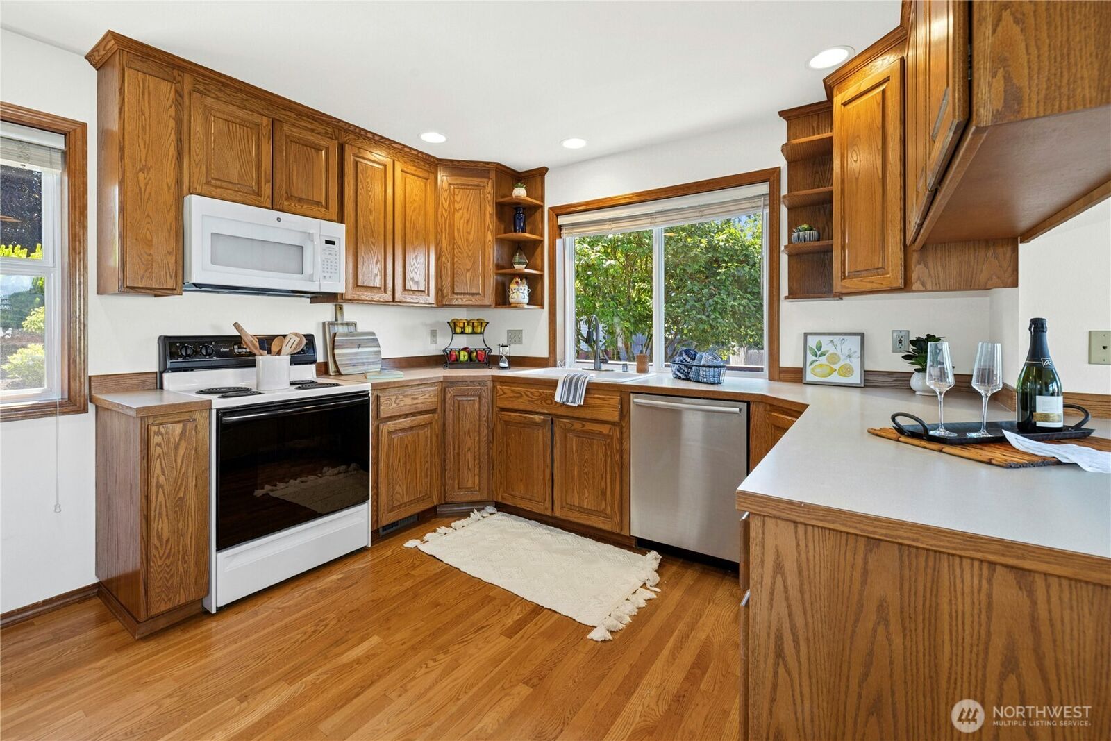 Property Photo: 493 NE Lincoln Road WA 98370