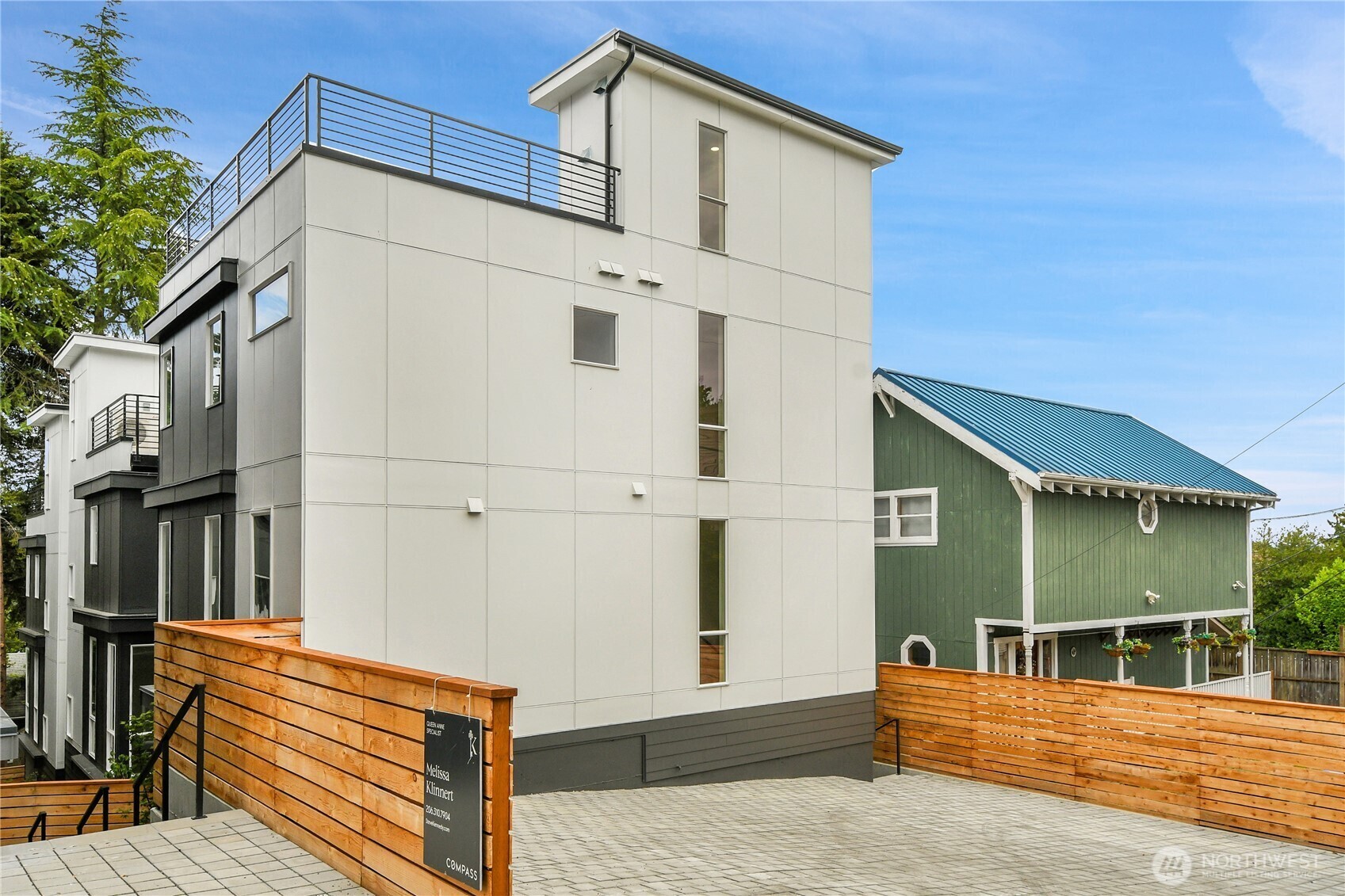 Property Photo: 625 W Emerson Street WA 98119