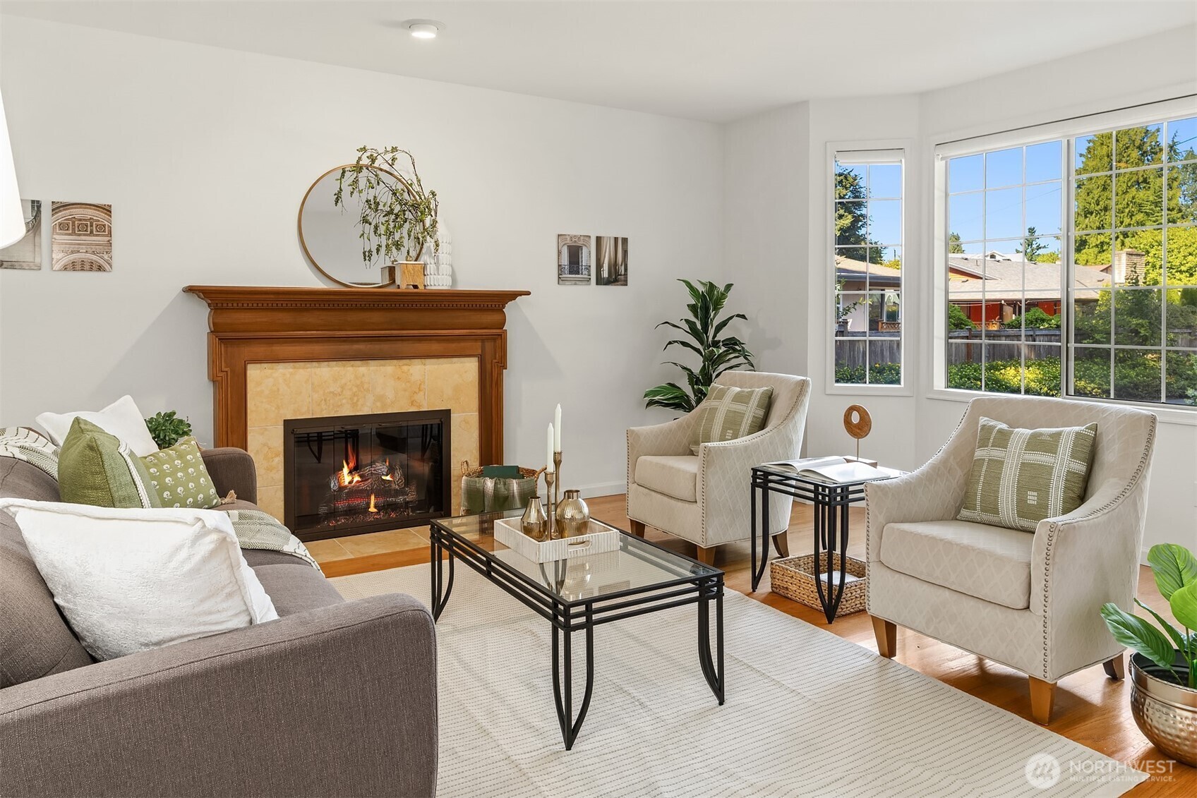 Property Photo:  13029  3rd Avenue NE D  WA 98125 