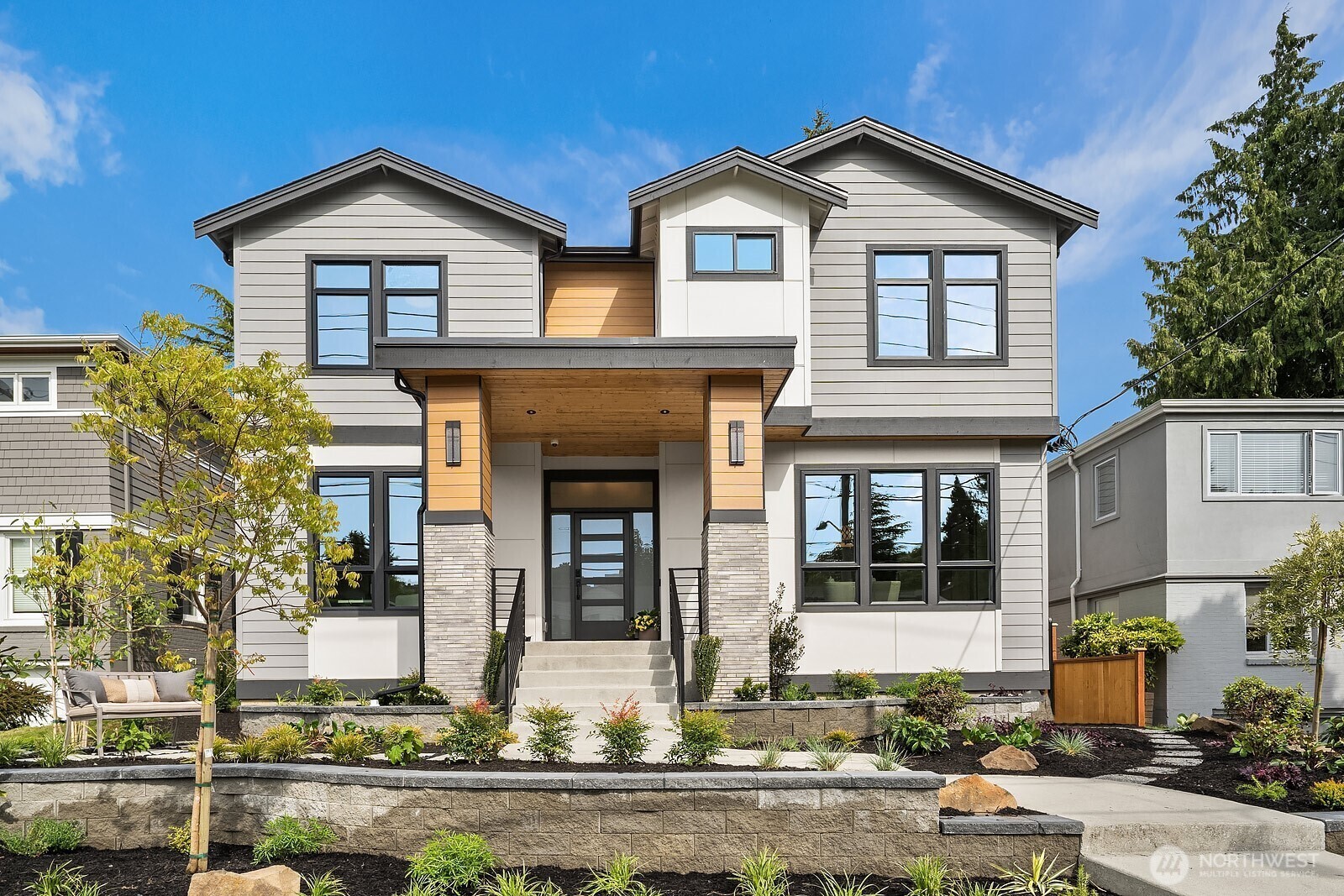 Property Photo:  2526  35th Avenue W  WA 98199 