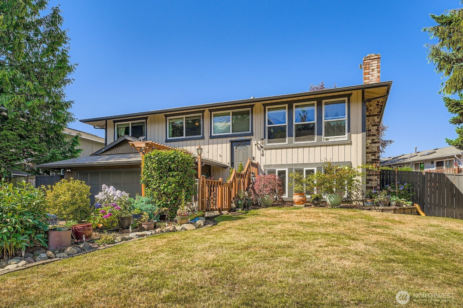 Property Photo: 30215 54th Avenue S WA 98001