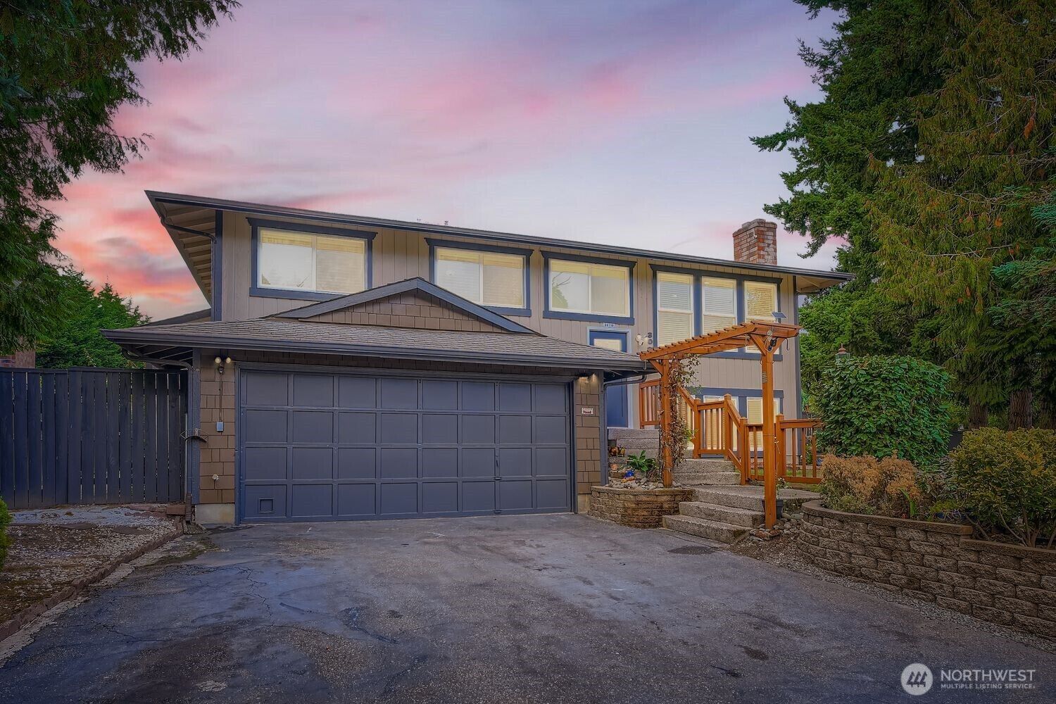 Property Photo: 30215 54th Avenue S WA 98001