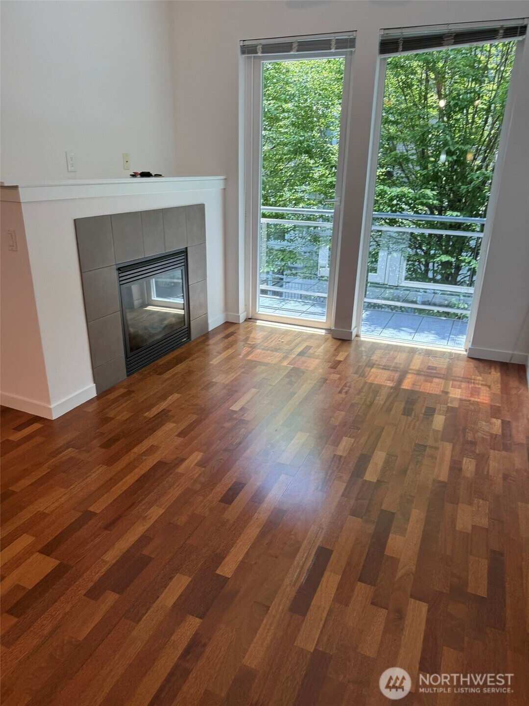 Property Photo: 375 Kirkland Avenue 215 WA 98033