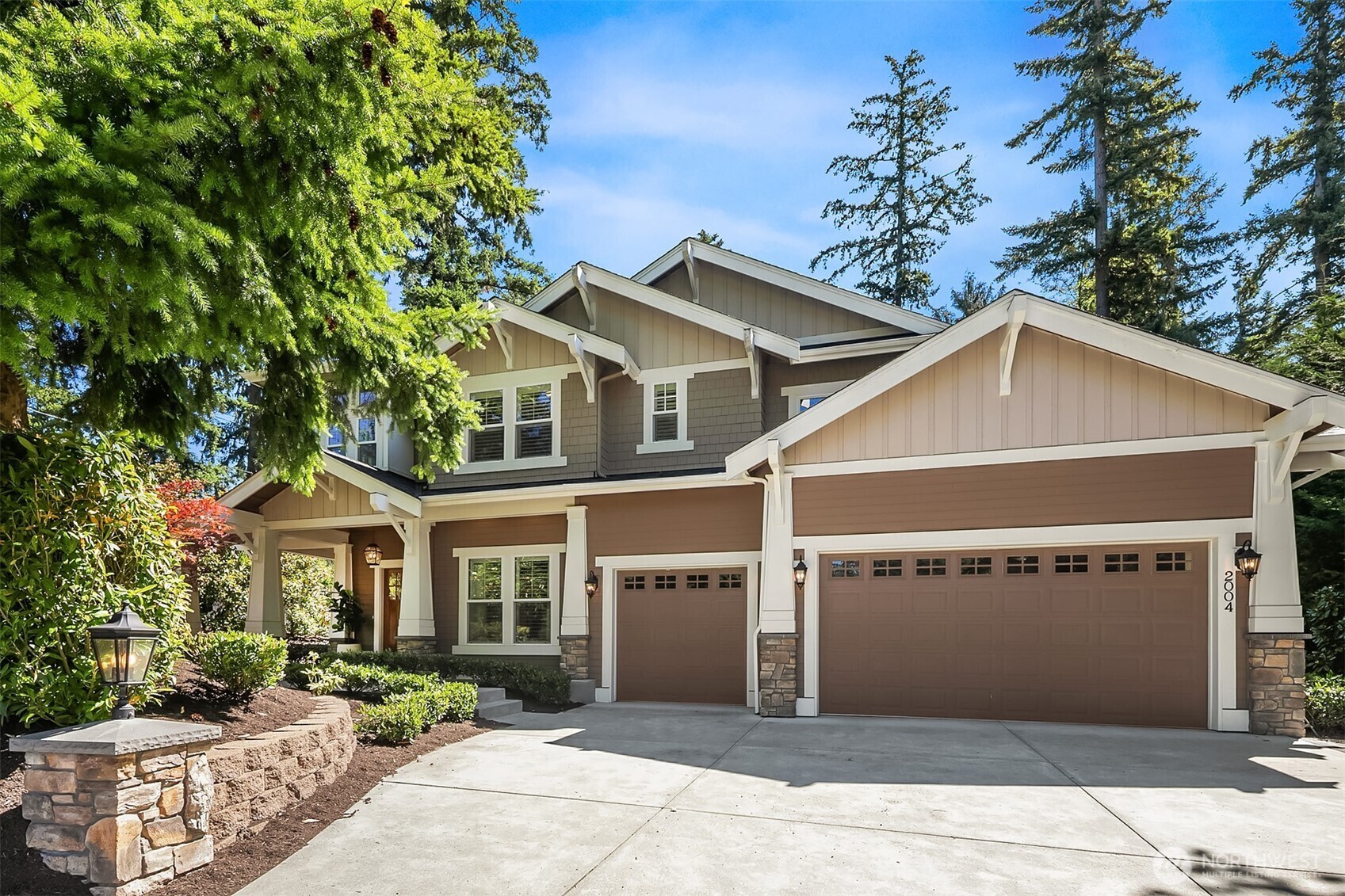 2004  222nd Avenue SE  Sammamish WA 98075 photo