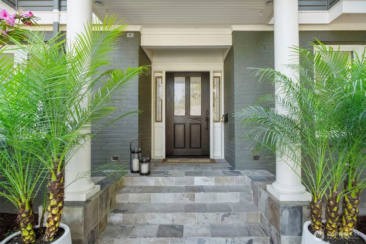 Property Photo:  3505  43rd Avenue W  WA 98199 