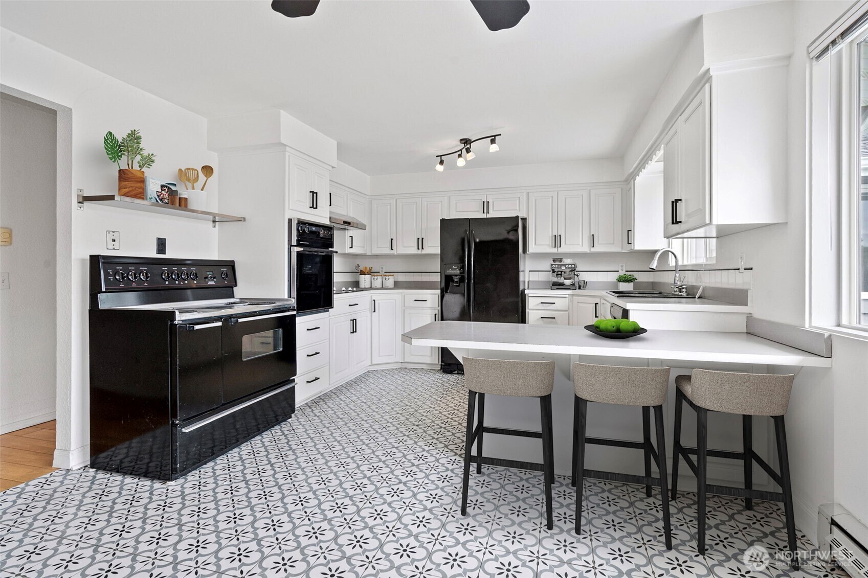 Property Photo: 4988 32nd Street NE WA 98422
