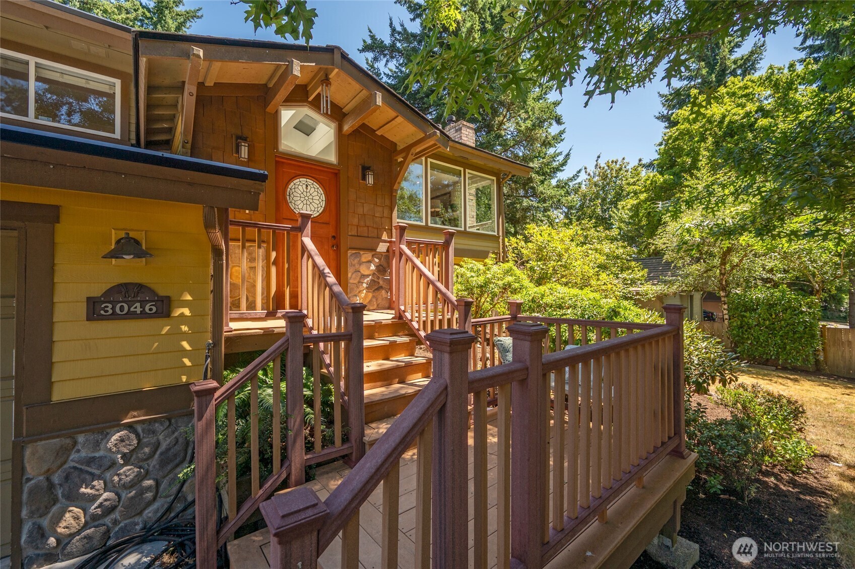 Property Photo:  3046  124th Avenue NE  WA 98005 