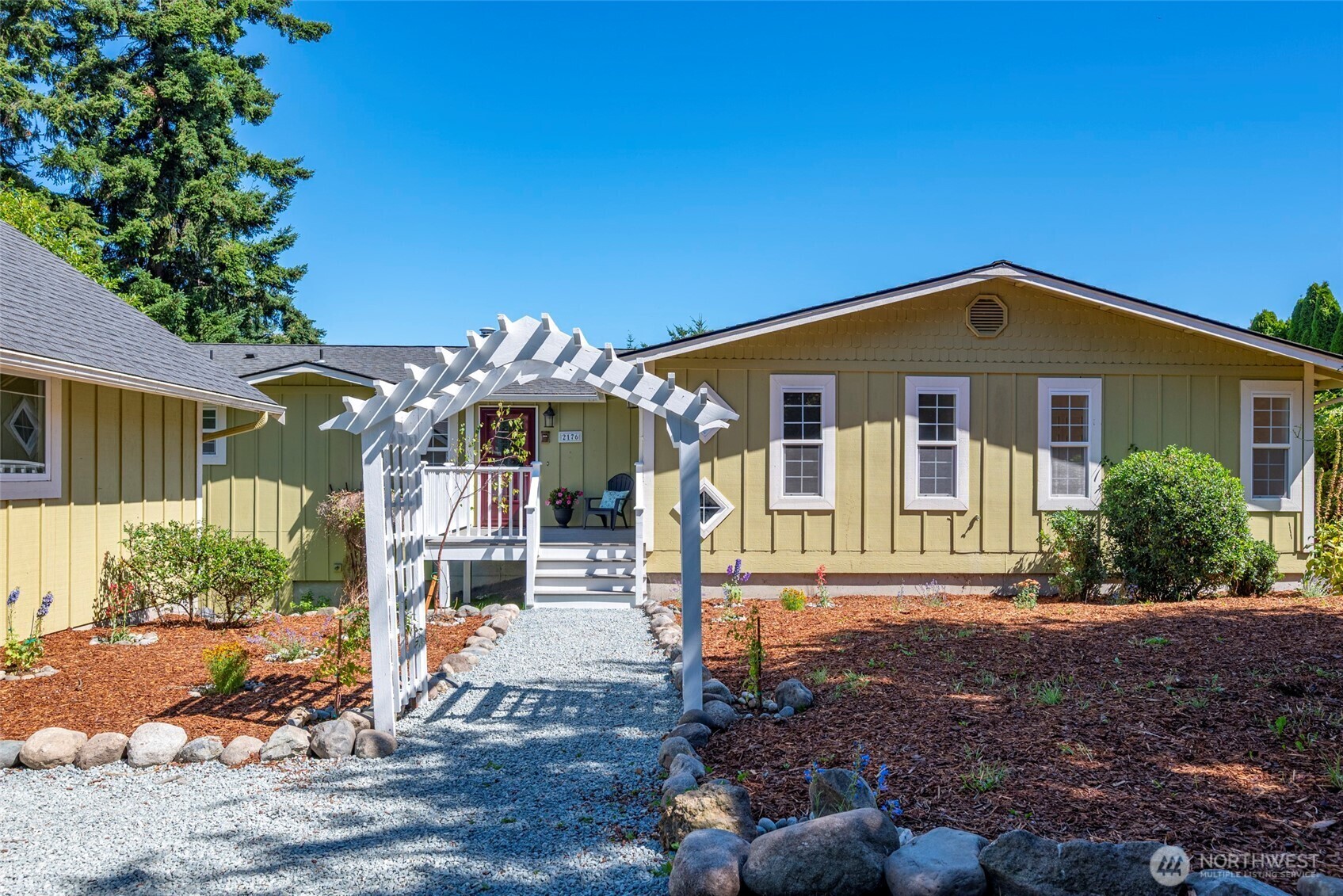 Property Photo: 2176 Aurora Court WA 98277