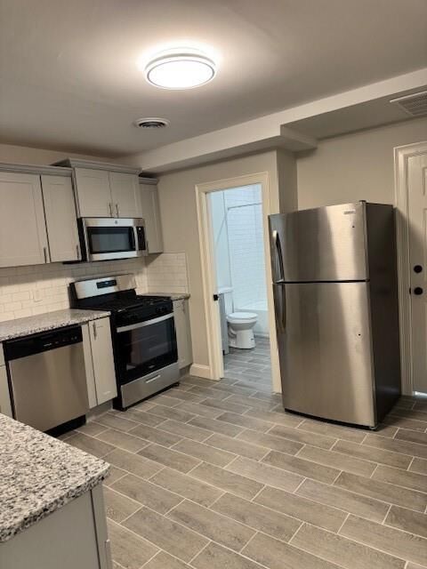 Property Photo:  52 Vernon Street 2  RI 02903 