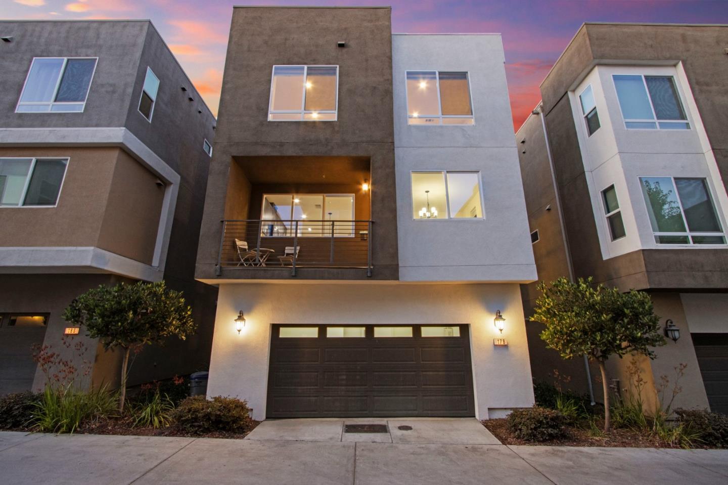 Property Photo: 178 Llano De Los Robles Avenue CA 95136