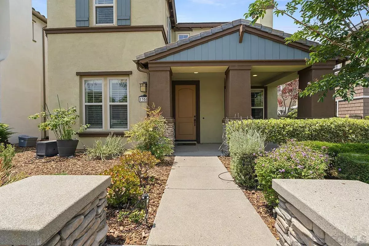 Property Photo: 13582 Hyacinth Hills Way CA 92130