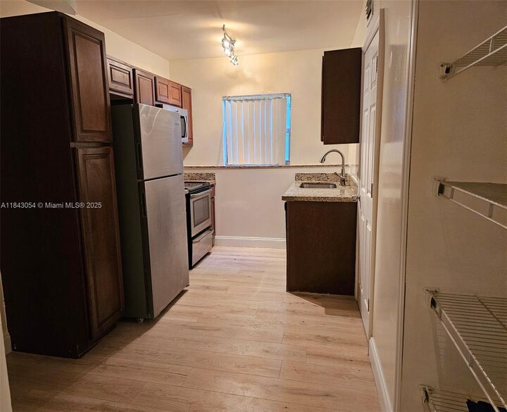 Property Photo:  5614 Taylor St 1A  FL 33021 