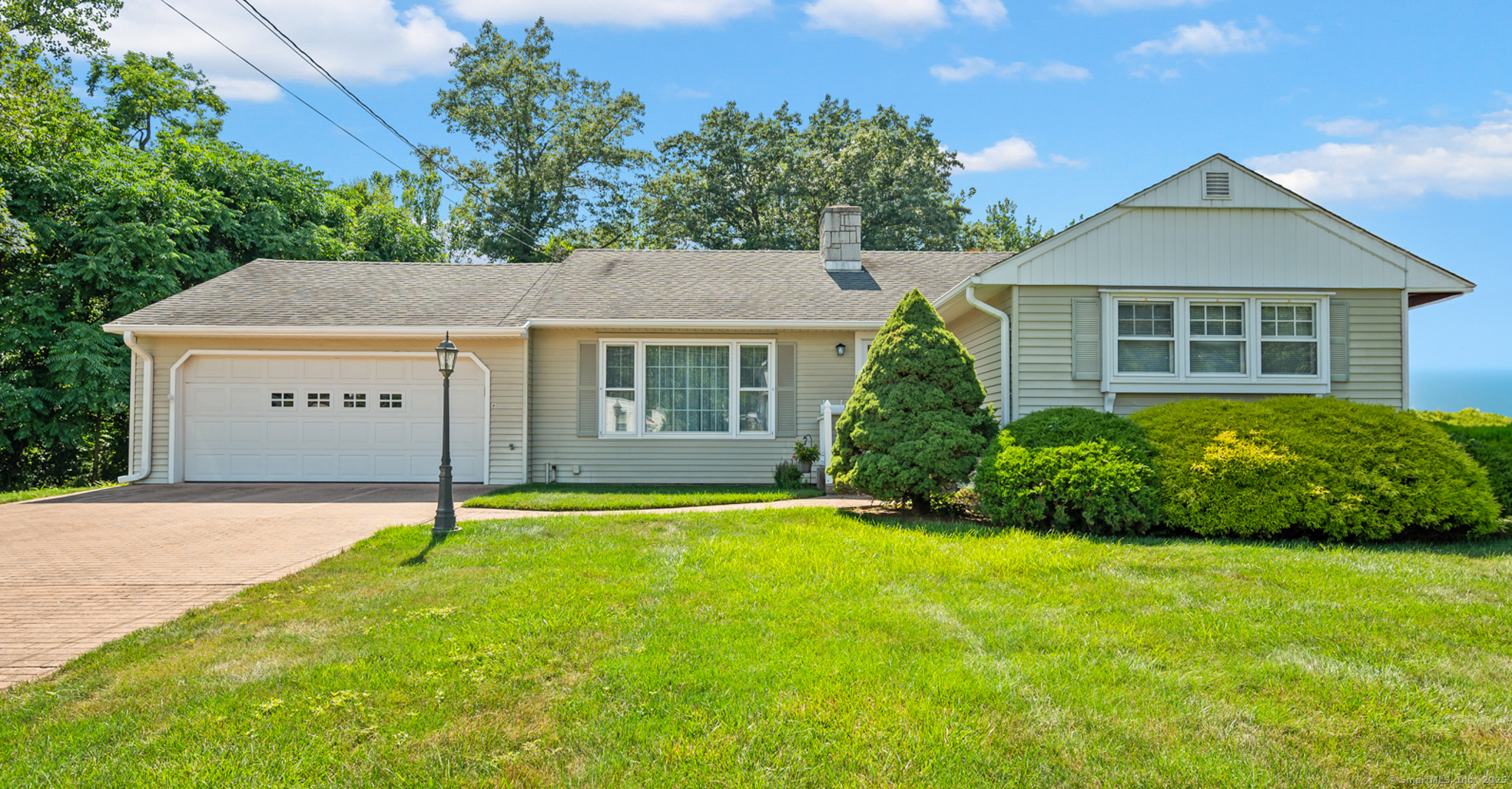 11 Zipp Avenue  Bristol CT 06010 photo