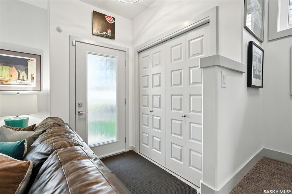 Property Photo: 324 2nd Street E SK S7H 1N8