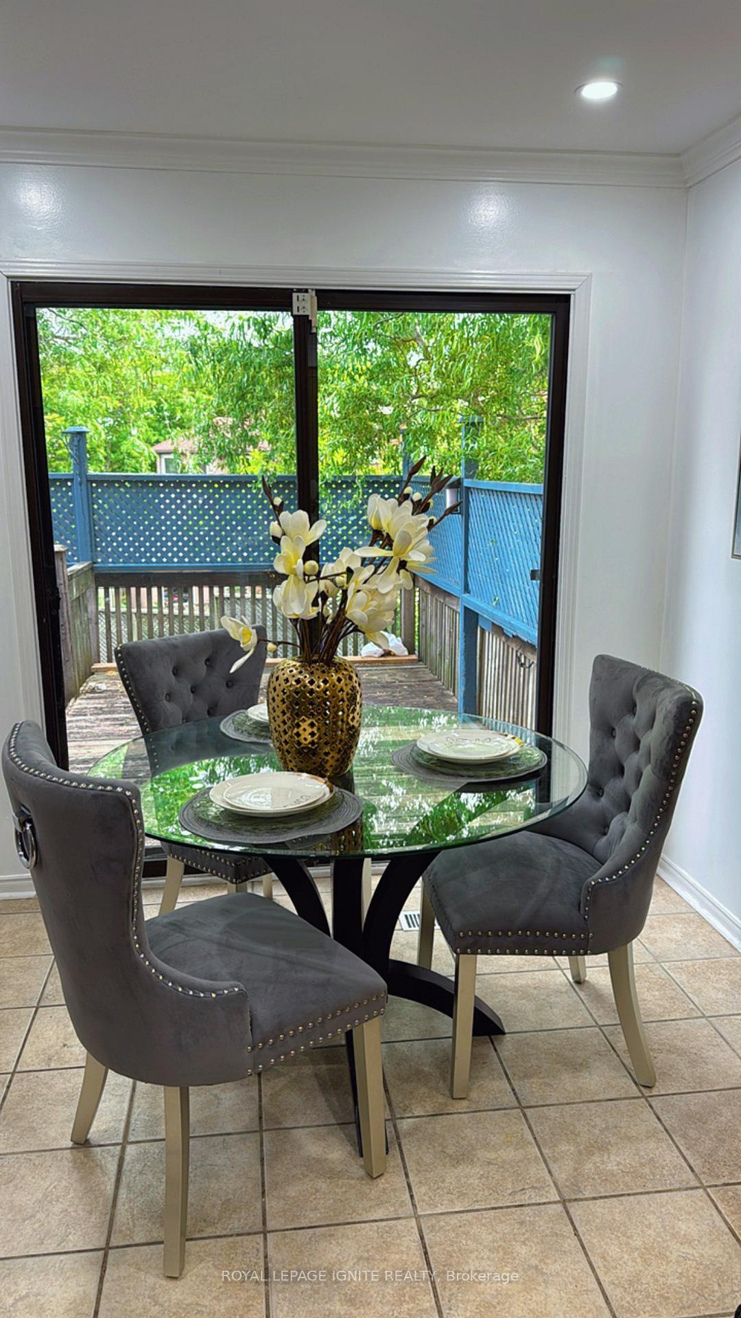 Property Photo: 1007 Maury Crescent ON L1X 1P7