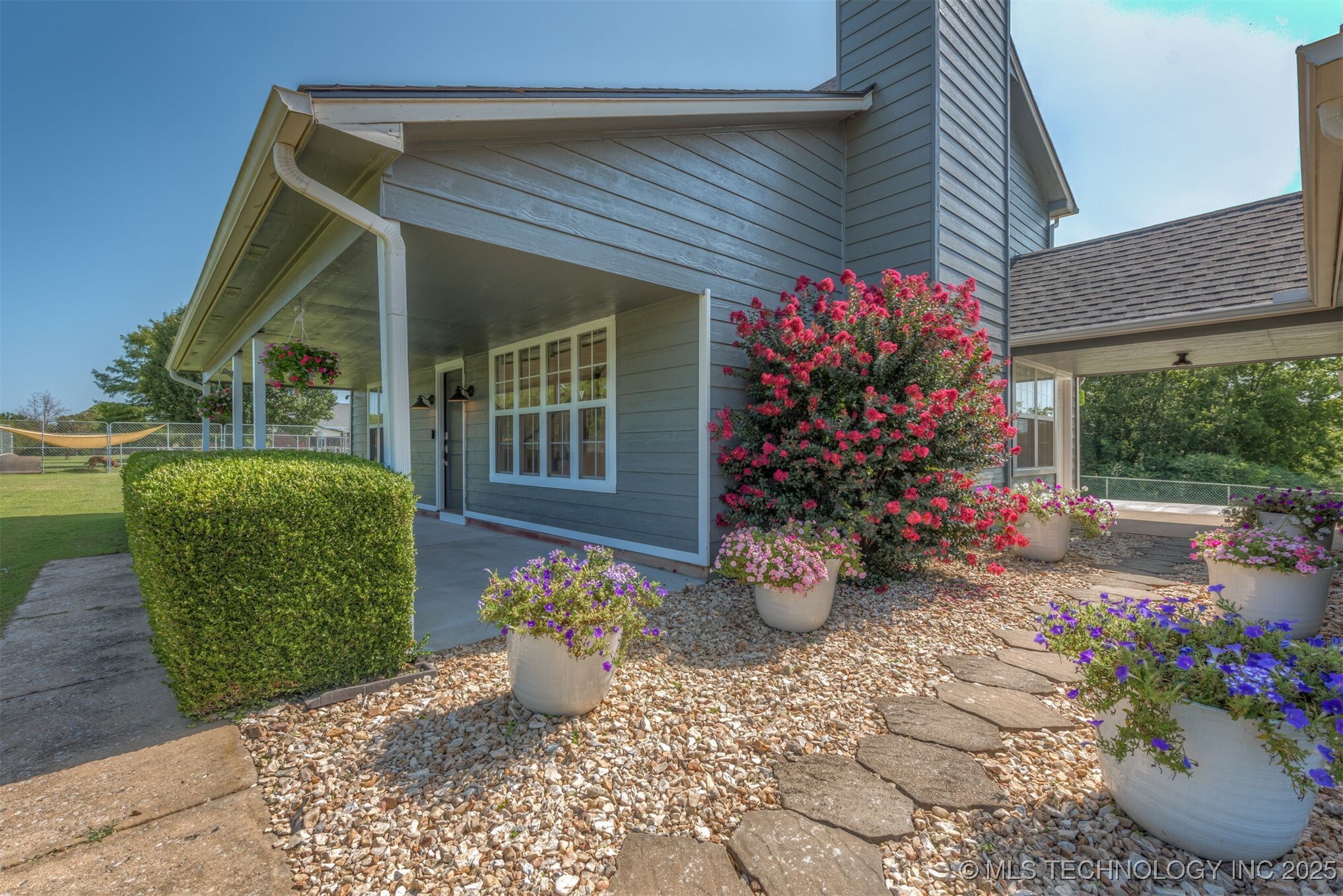 Property Photo: 73902 S 326 Place OK 74467