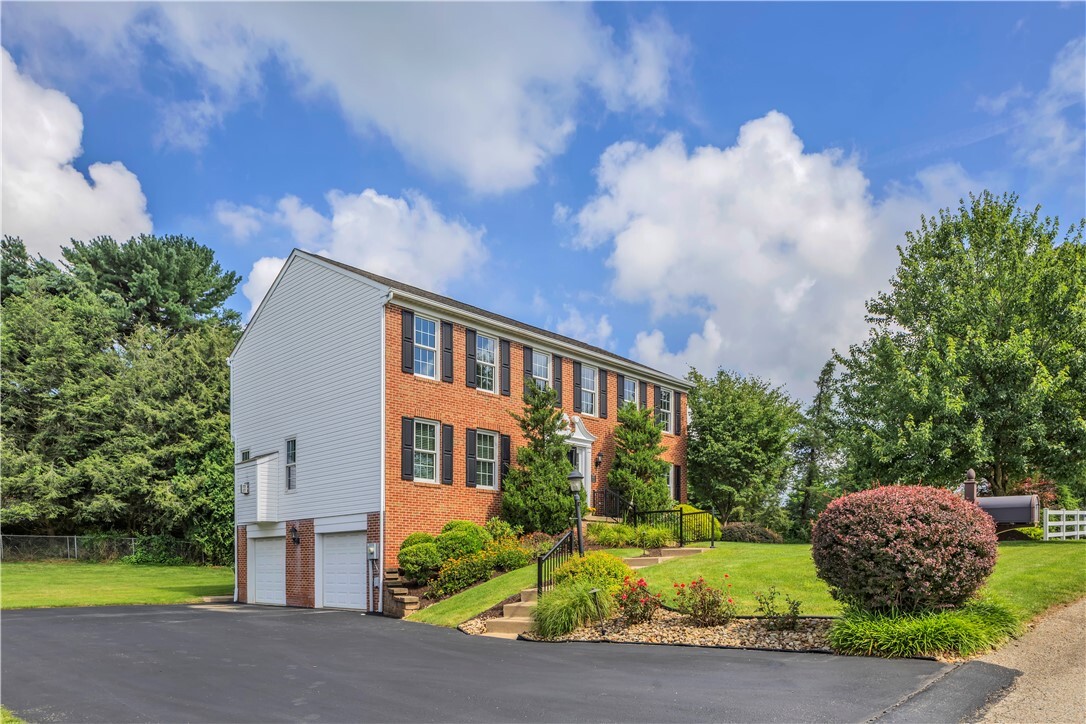 Property Photo:  900 Castlegate Circle  PA 15601 