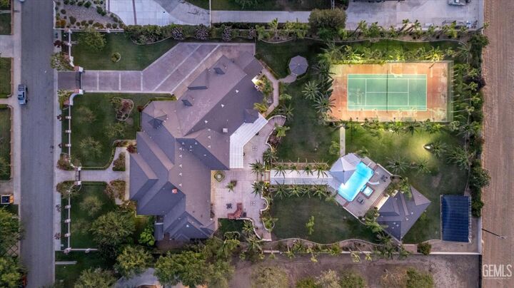 Property Photo: 9120 Laramie Avenue CA 93314