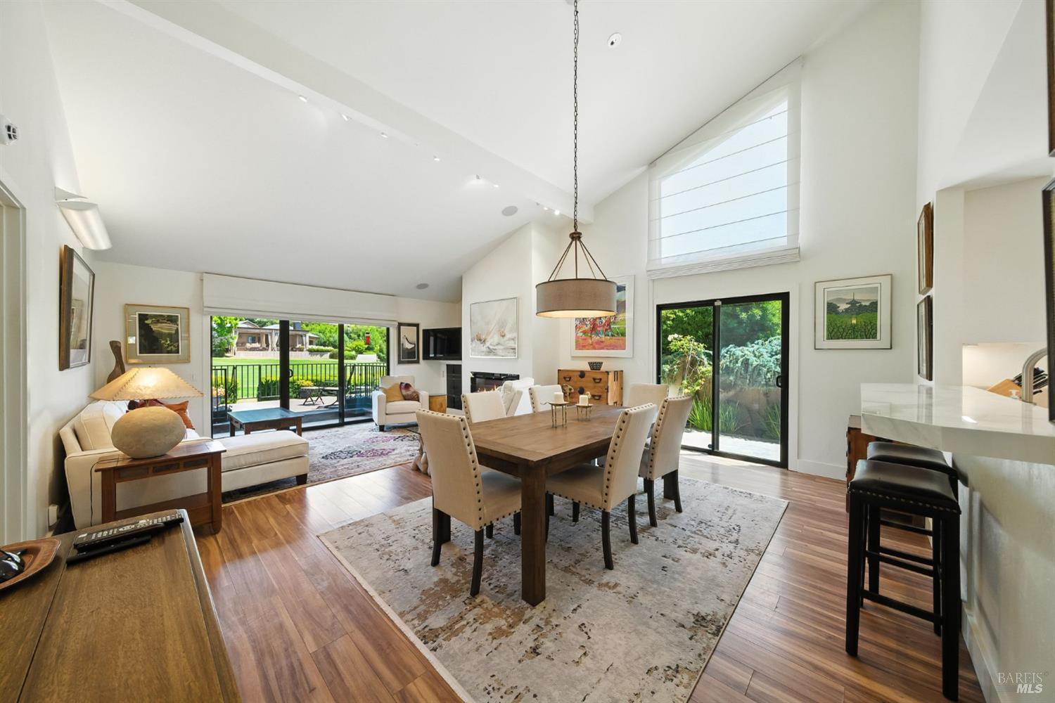 Property Photo: 873 Oak Leaf Way CA 94558