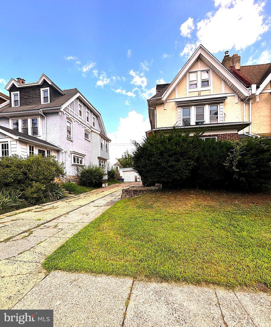 6415 N Fairhill Street  Philadelphia PA 19126 photo