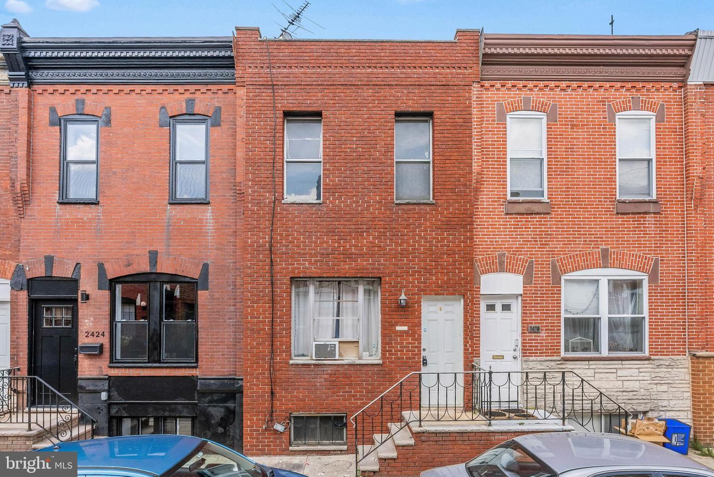 2422 S Iseminger Street  Philadelphia PA 19148 photo