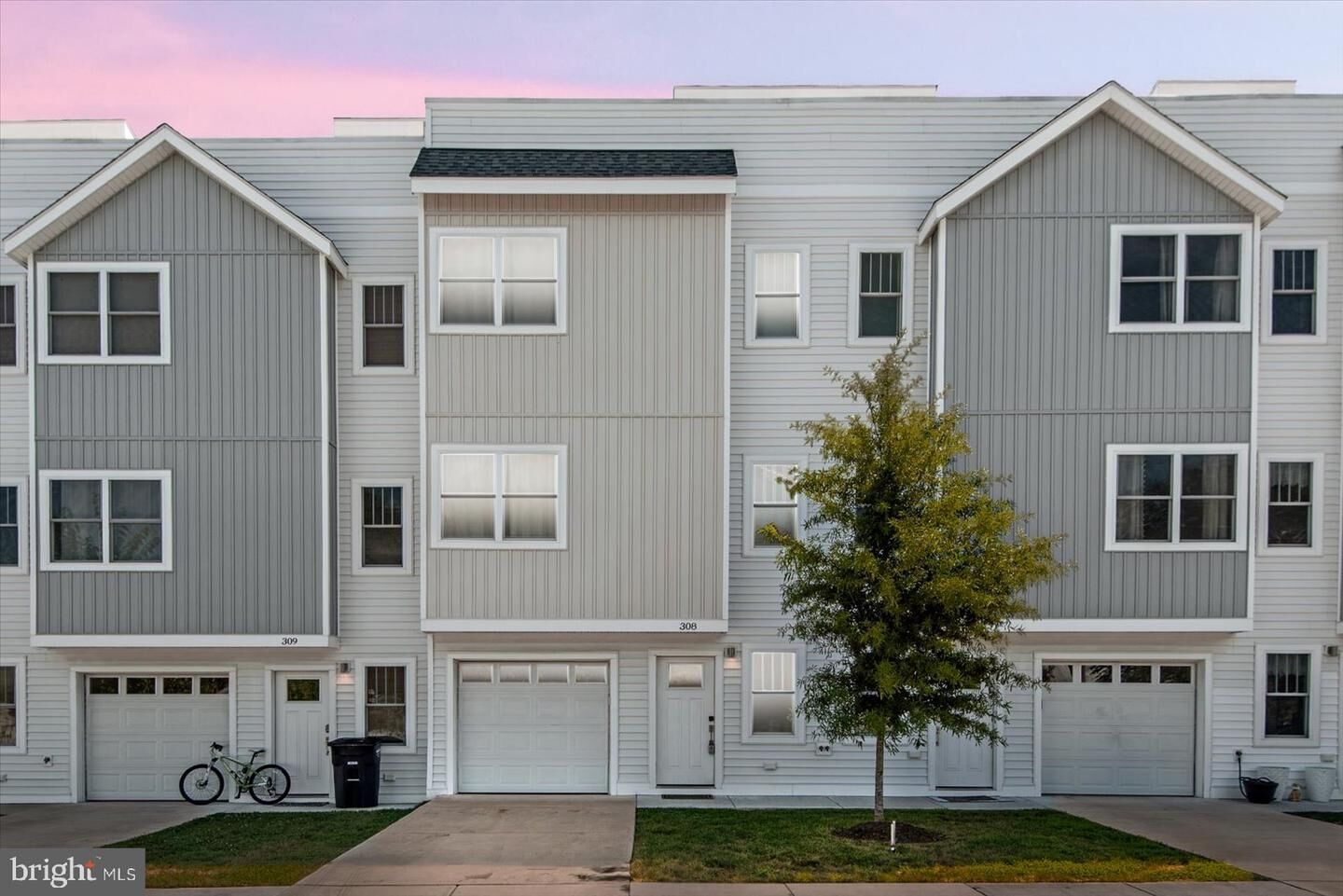 Property Photo: 308 Douglas Avenue VA 22443