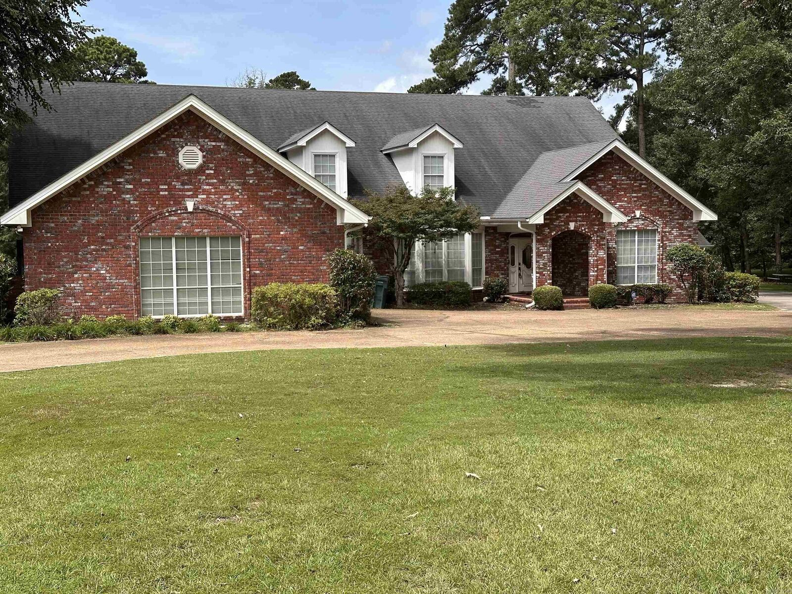 Property Photo:  9 Chinquepin Drive  AR 71753 