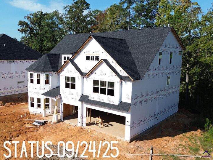 Property Photo:  304 Garnet Drive  GA 31005 