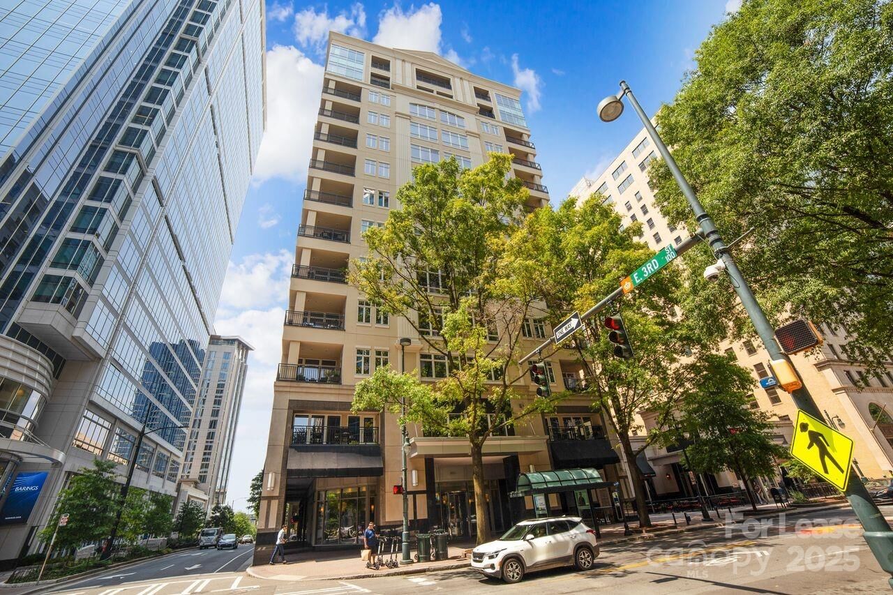 Property Photo: 230 S Tryon Street 511 NC 28202
