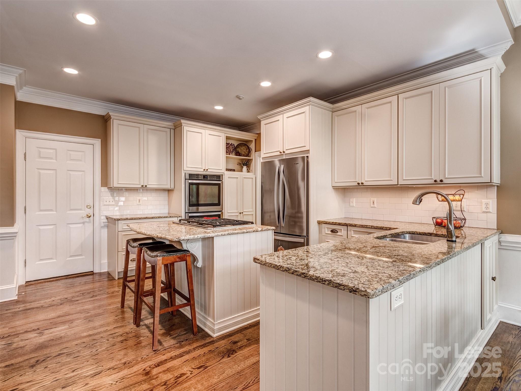 Property Photo: 4104 Shepherdleas Lane NC 28277