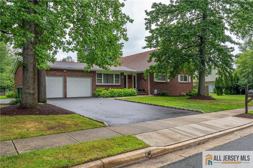 41 Jonathan Drive  Edison NJ 08820 photo