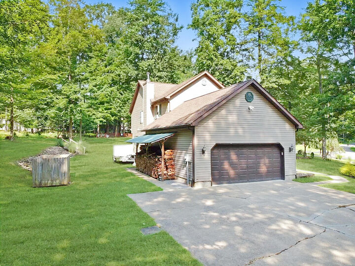 Property Photo:  670 Woolendean Rd  PA 15801 