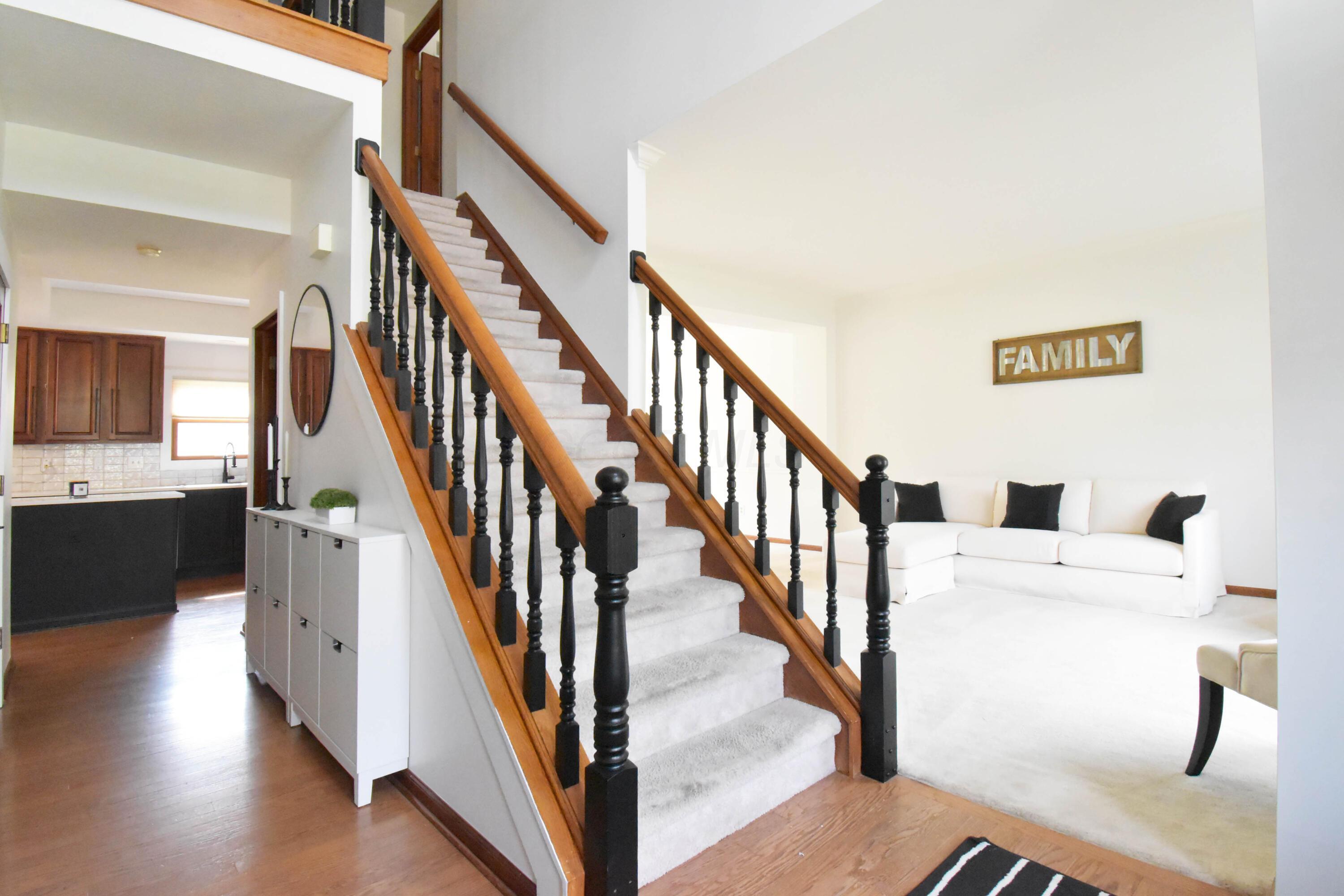Property Photo: 908 Ludwig Drive OH 43230