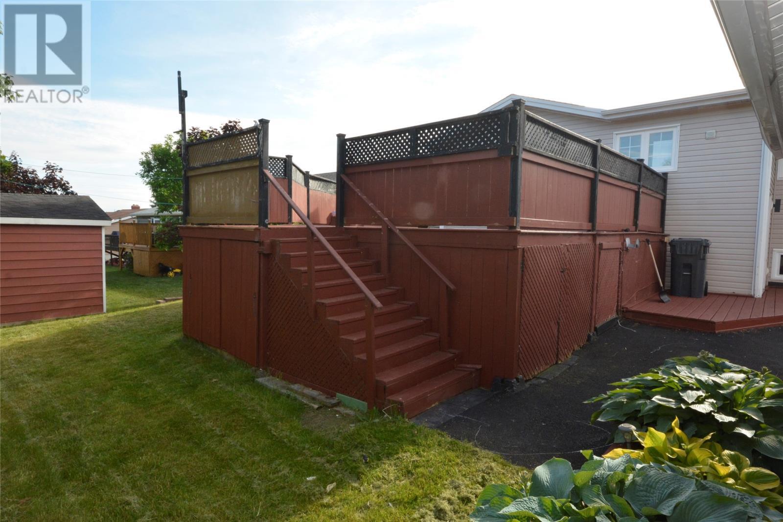 Property Photo:  47 Elizabeth Drive  NL A1L 1E5 