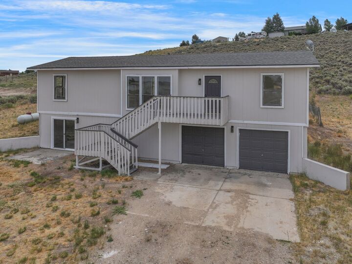 Property Photo: 440 White Oak Drive NV 89815