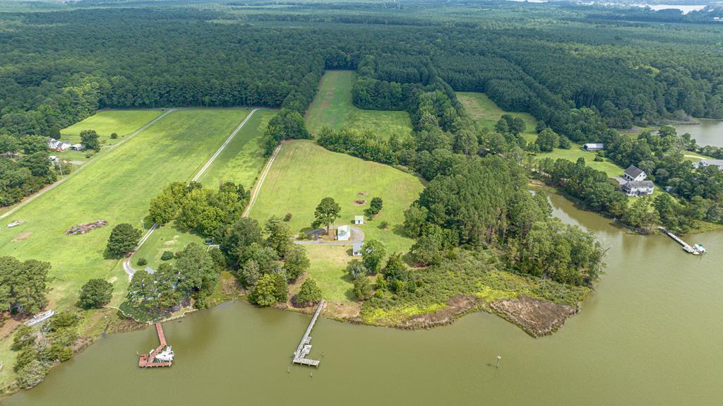 Property Photo: 29503 Burton Rd VA 23420