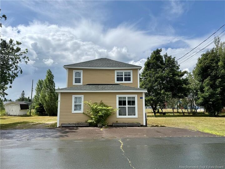 Property Photo:  31 Bellevue Street  NB E4X 1B3 