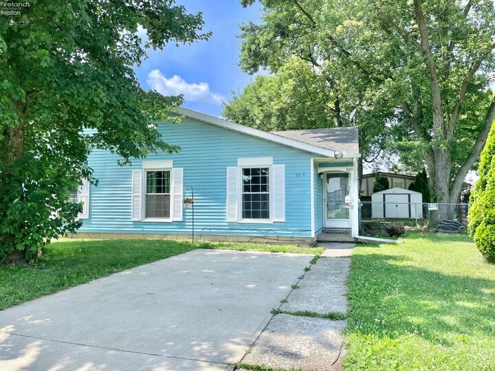 Property Photo:  309 Brinker Street  OH 44811 