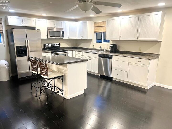 Property Photo:  117 Ann Street  OH 44883 