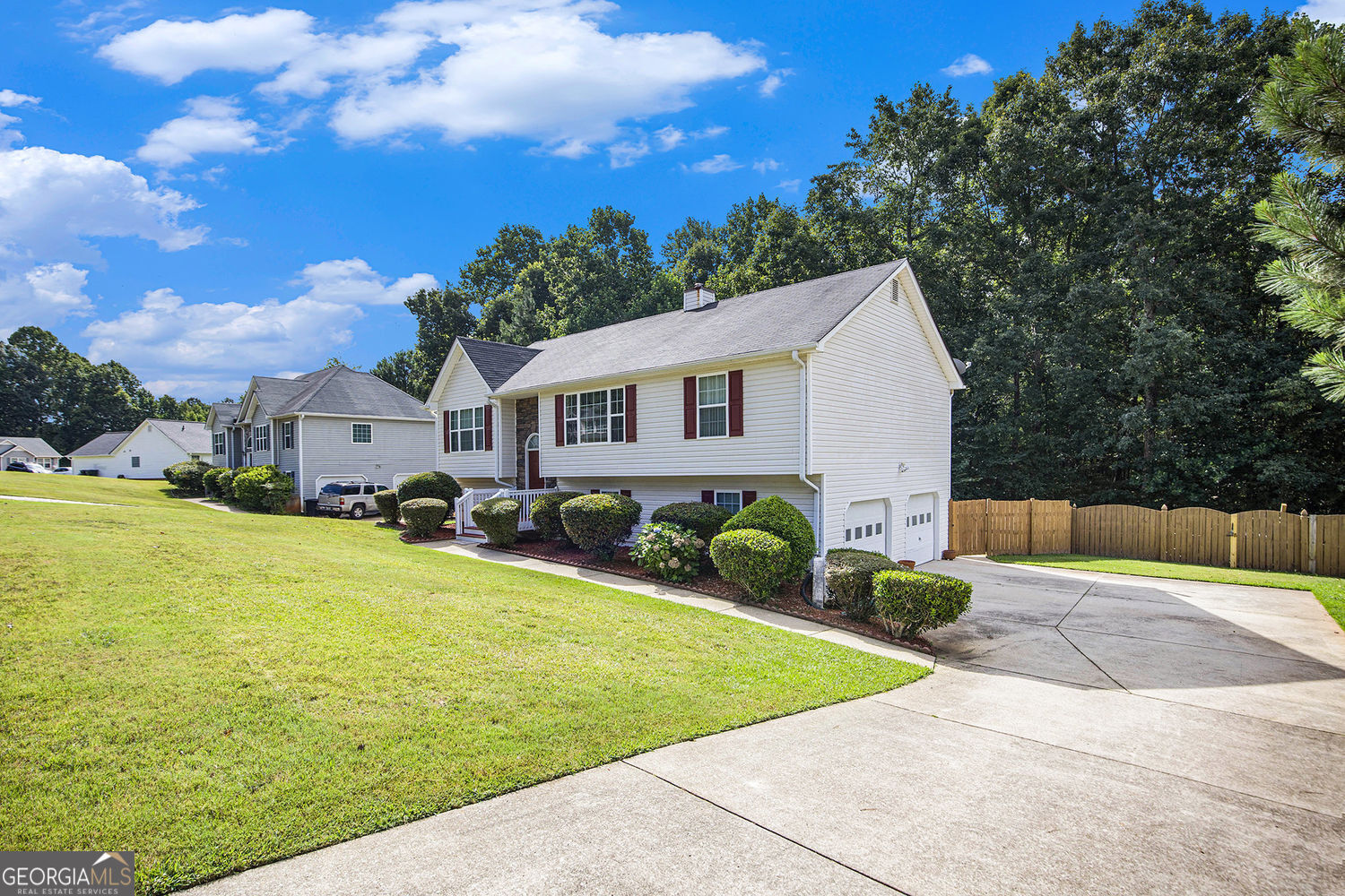 Property Photo: 1670 Harvest Hill Hill GA 30134