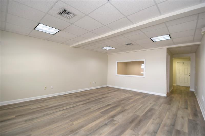 Property Photo: 2448 NE 13th Ave FL 33305